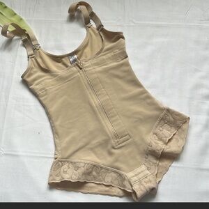 Firm control Fajas shapewear